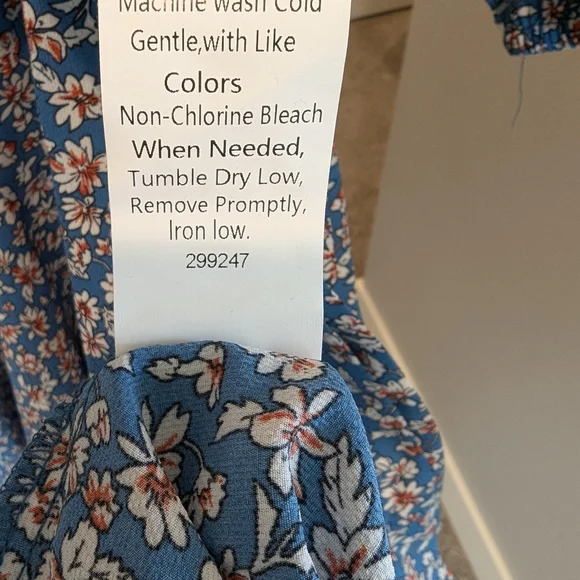 LOT of 4 floral wrap dresses, sized XL - Picture 5 of 16